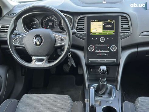 Renault Megane 2018 - фото 23
