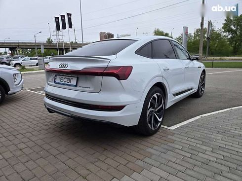Audi E-Tron 2021 - фото 19