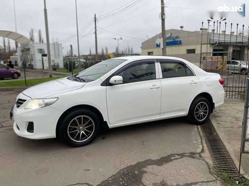 Toyota Corolla 2010 - фото 8