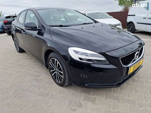 Volvo V40 2018 - фото 6