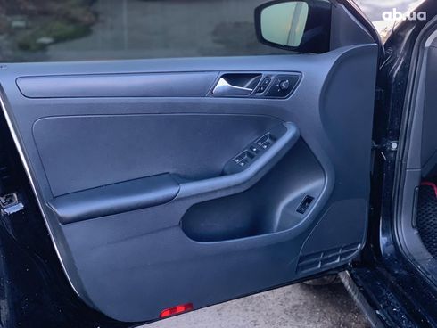 Volkswagen Jetta 2012 черный - фото 20