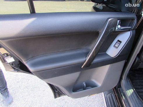 Toyota Land Cruiser Prado 2011 - фото 12