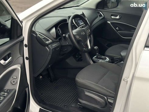 Hyundai Santa Fe 2017 - фото 29
