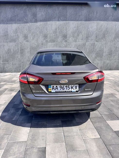 Ford Mondeo 2011 - фото 15
