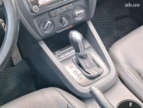 Volkswagen Jetta 2011 серый - фото 18
