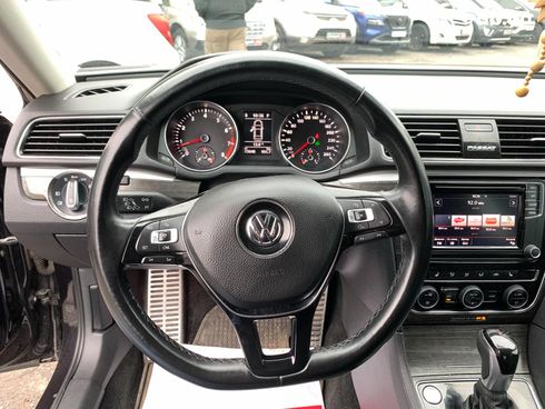 Volkswagen Passat 2017 черный - фото 30