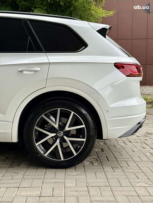 Volkswagen Touareg 2023 - фото 21