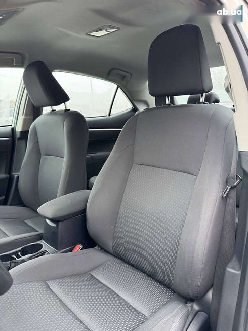 Toyota Corolla 2017 - фото 9