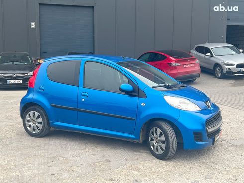 Peugeot 107 2011 синий - фото 11