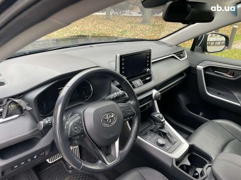 Toyota RAV4 2019 - фото 27