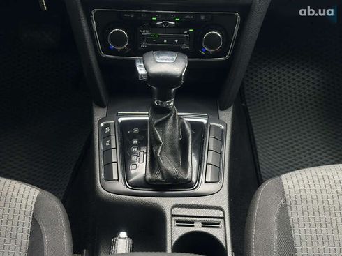 Skoda Superb 2010 - фото 26