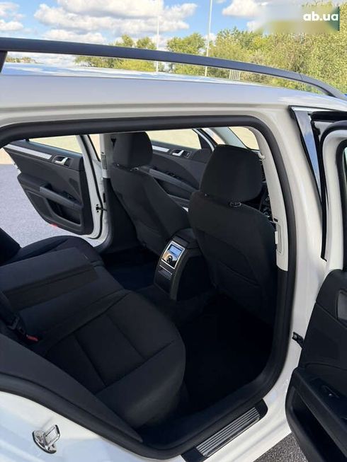 Skoda Superb 2014 - фото 12