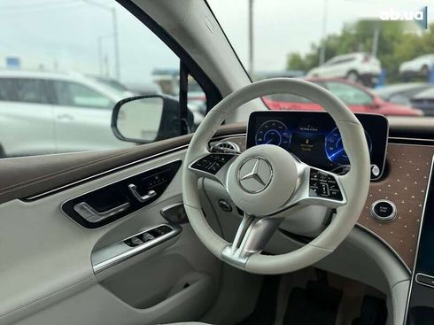 Mercedes-Benz EQE-Класс 2023 - фото 10