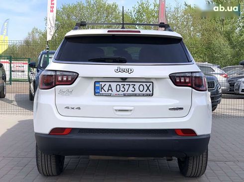 Jeep Compass 2018 - фото 16