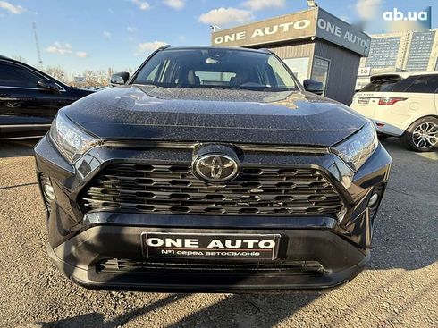 Toyota RAV4 2018 - фото 9