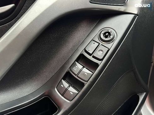 Hyundai Elantra 2012 - фото 16
