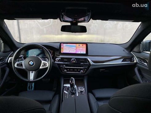 BMW 5 серия 2022 - фото 25