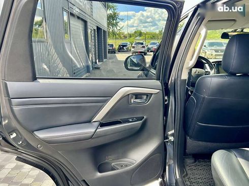 Mitsubishi Pajero Sport 2019 - фото 25