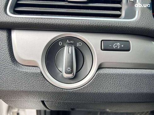 Volkswagen Passat 2014 - фото 18