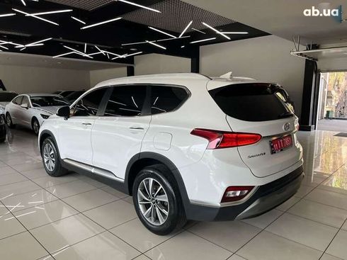 Hyundai Santa Fe 2019 - фото 6