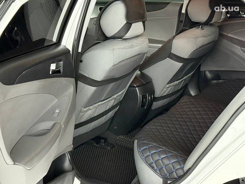 Hyundai Sonata 2013 белый - фото 23