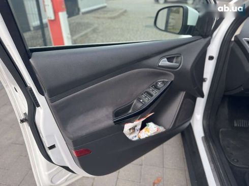 Ford Focus 2014 - фото 15