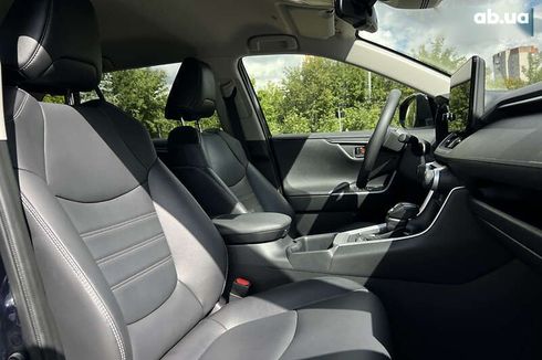 Toyota RAV4 2023 - фото 21