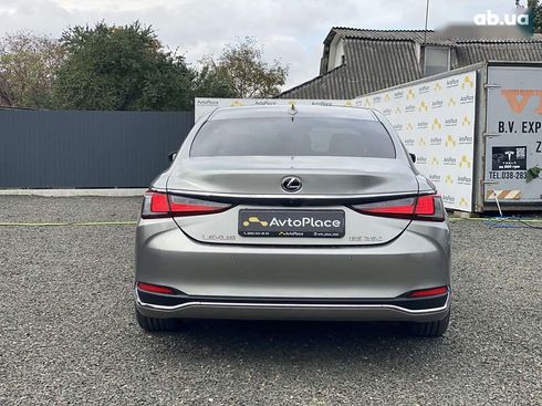 Lexus ES 2021 - фото 13