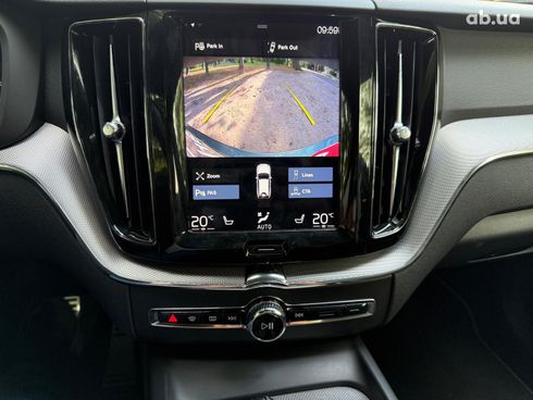 Volvo XC60 2019 серый - фото 23