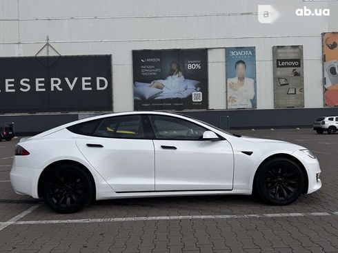 Tesla Model S 2018 - фото 10