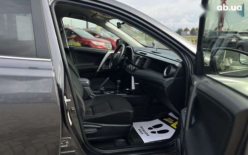 Toyota RAV4 2018 - фото 15