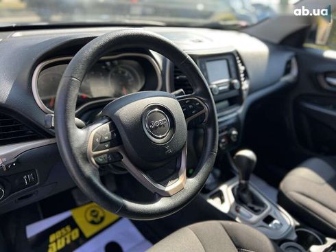 Jeep Cherokee 2016 - фото 17
