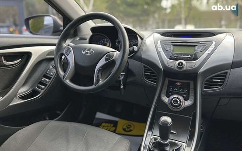 Hyundai Elantra 2013 - фото 14