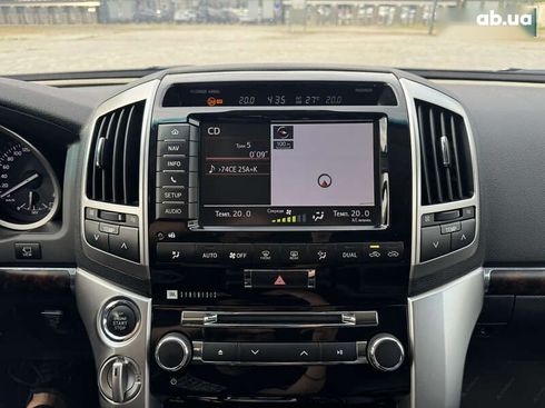 Toyota Land Cruiser 2014 - фото 19