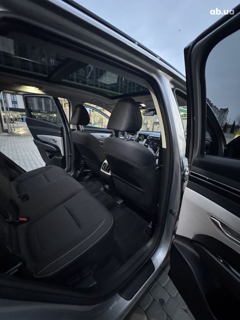 Hyundai Tucson 2021 серебристый - фото 5