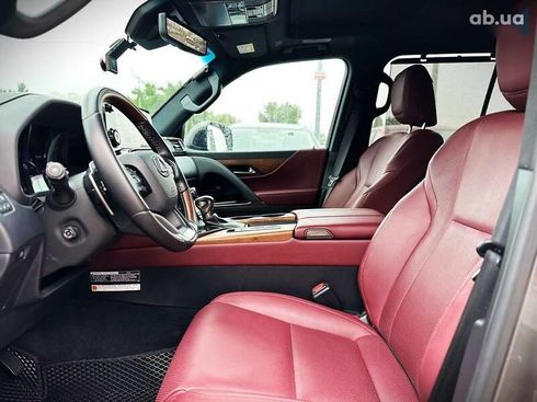 Lexus LX 2022 - фото 19