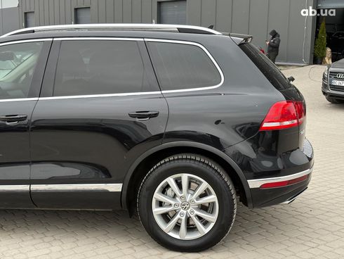 Volkswagen Touareg 2015 черный - фото 13
