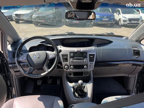 SsangYong Rodius 2015 серый - фото 30