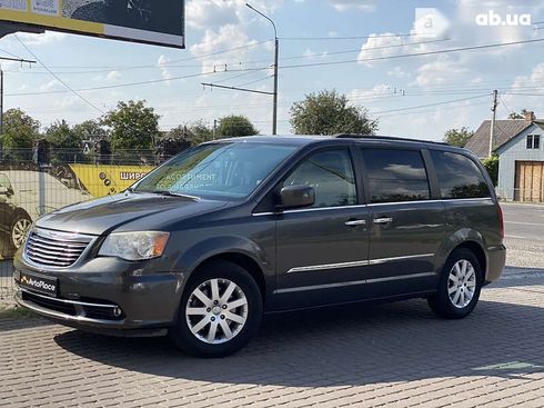 Chrysler town&country 2016 - фото 5