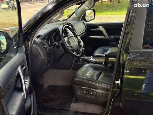 Toyota Land Cruiser 2014 - фото 29