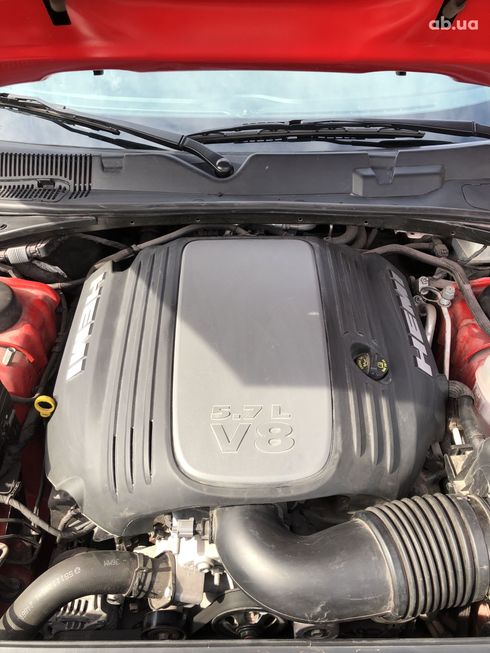 Dodge Challenger 2019 красный - фото 14
