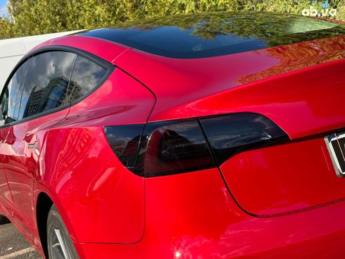 Tesla Model 3 2021 красный - фото 21