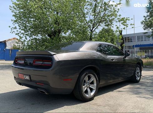 Dodge Challenger 2020 - фото 25