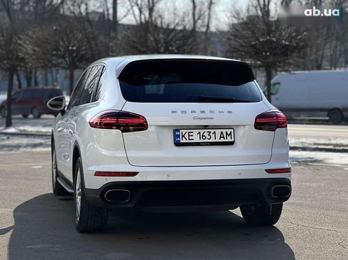 Porsche Cayenne 2016 - фото 24