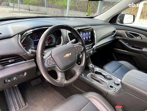 Chevrolet Traverse 2019 черный - фото 24