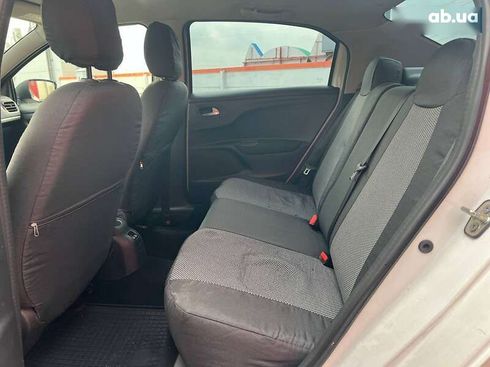 Peugeot 301 2016 - фото 12