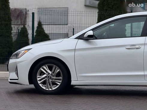 Hyundai Elantra 2019 - фото 9
