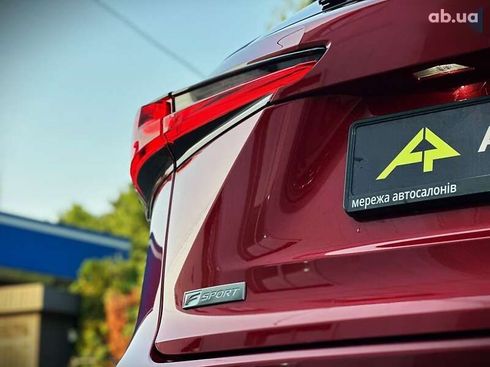 Lexus NX 2017 - фото 15