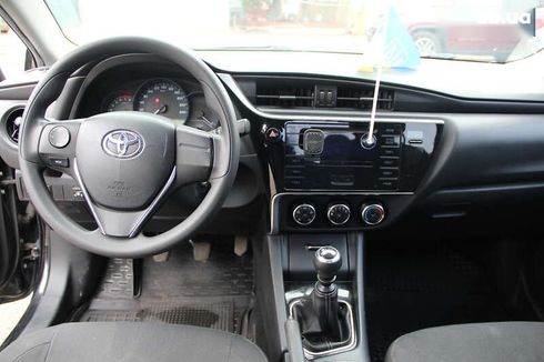 Toyota Corolla 2017 - фото 10
