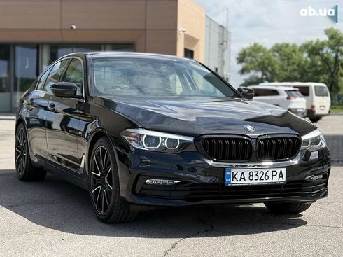 BMW 5 серия 2017 - фото 18